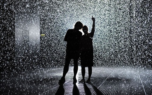 Люди под дождем - красиво и актуально для осенних фото - №9