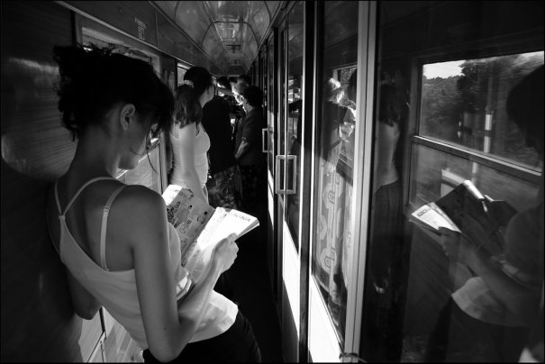 Новости в фотографиях - Кипящая жизнь в общественном транспорте - №5