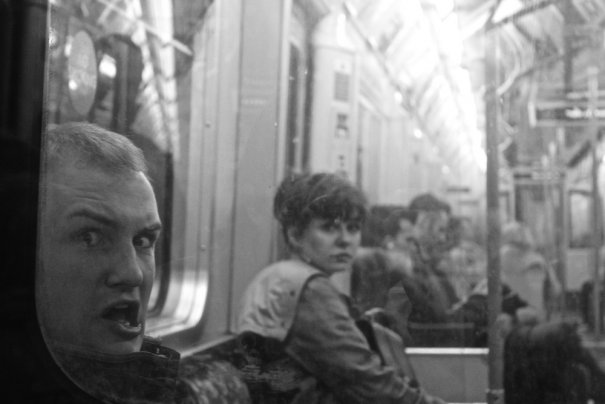 Новости в фотографиях - Кипящая жизнь в общественном транспорте - №12