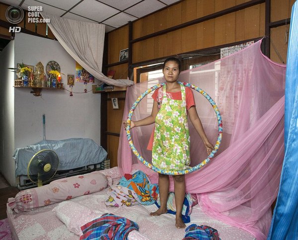 Интересные фотографии женских спален из проекта «Зеркала и Окна» - №20