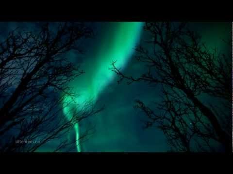 Arctic Motion - Aurora borealis time lapse видео