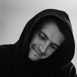 Артём Губарь