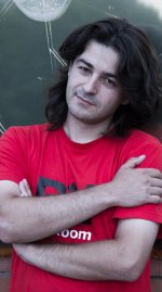 Денис Вахтеров
