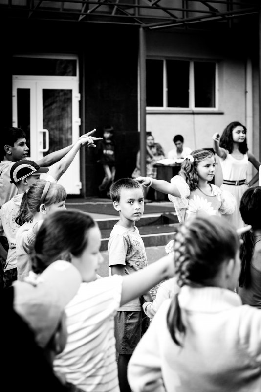 Вне толпы - Жанна Староверова