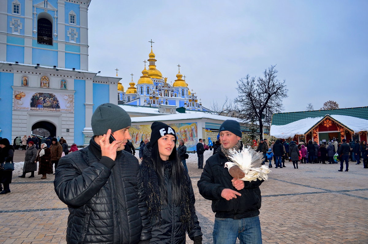 - Не хотите сфотографироваться? - Чё? - Сфотографироваться... - Валентина Данилова