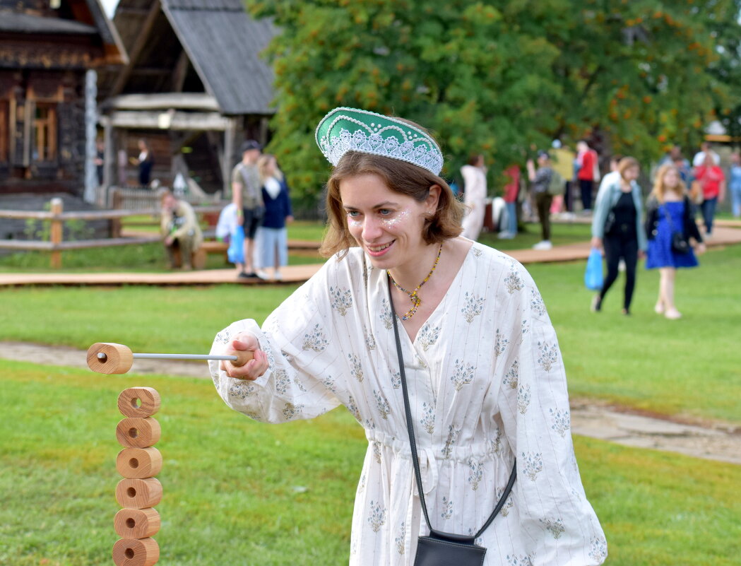 Девушка в кокошнике - Сергей П.