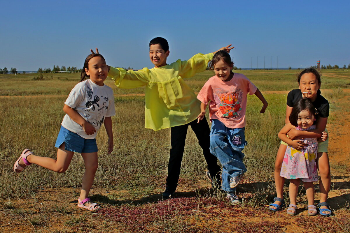 Счастливое детство - Александр Велигура