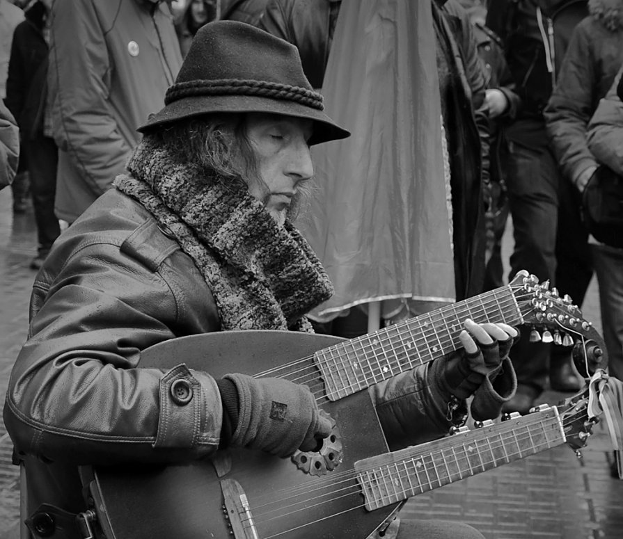 Музыкант - Владислав Кравцов