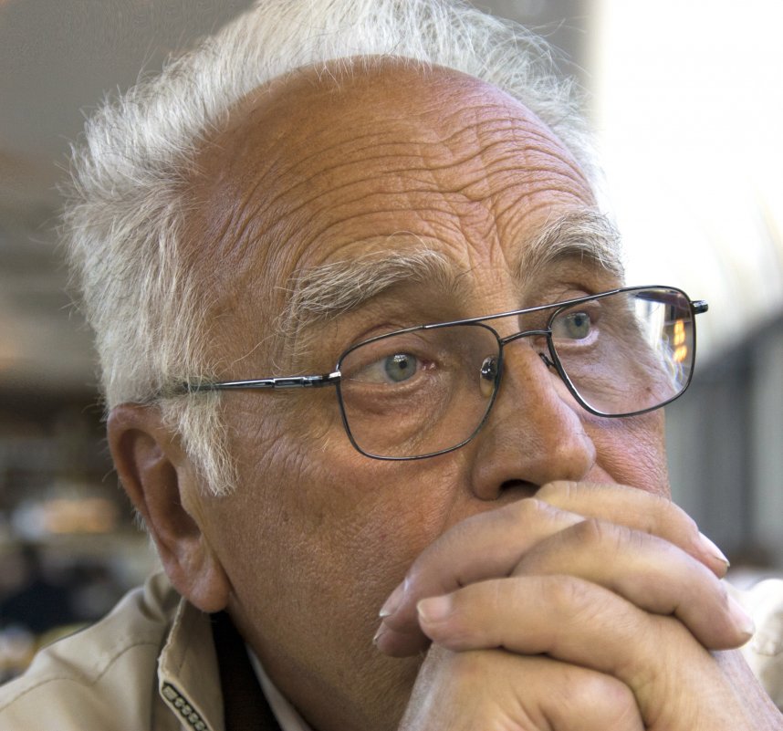 Задумался - Зинаида Голубкова