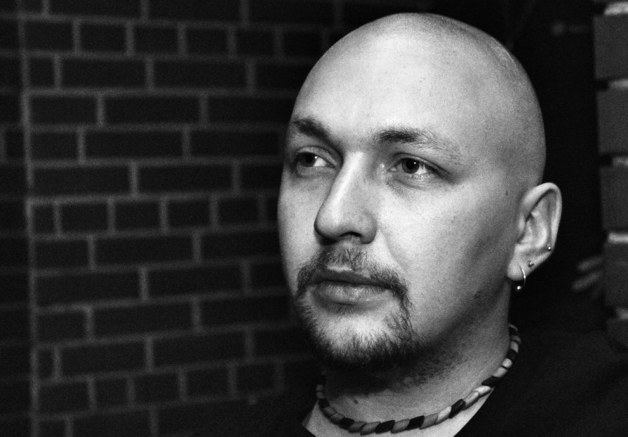 Художник - Денис Тюленев