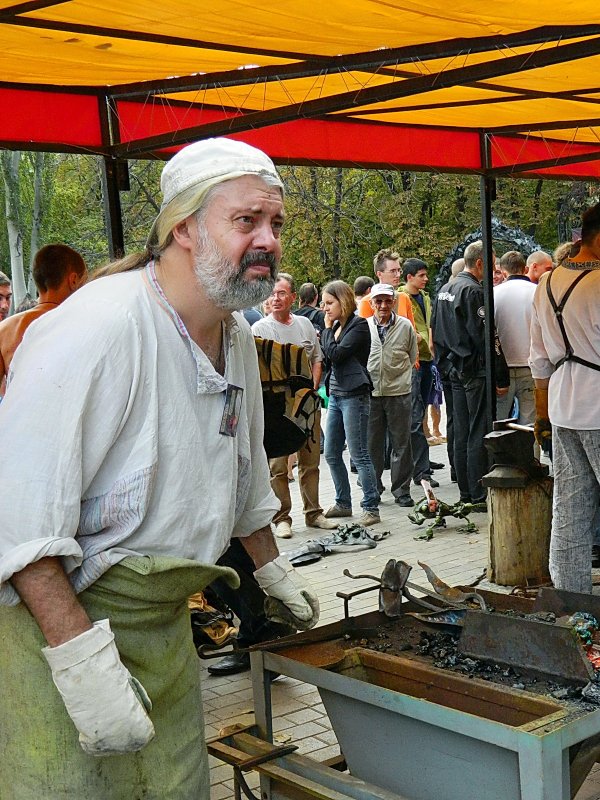 Портрет кузнеца. - Александр Бурилов