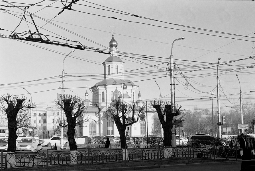 Паутина города. - Валентин Жеребятников