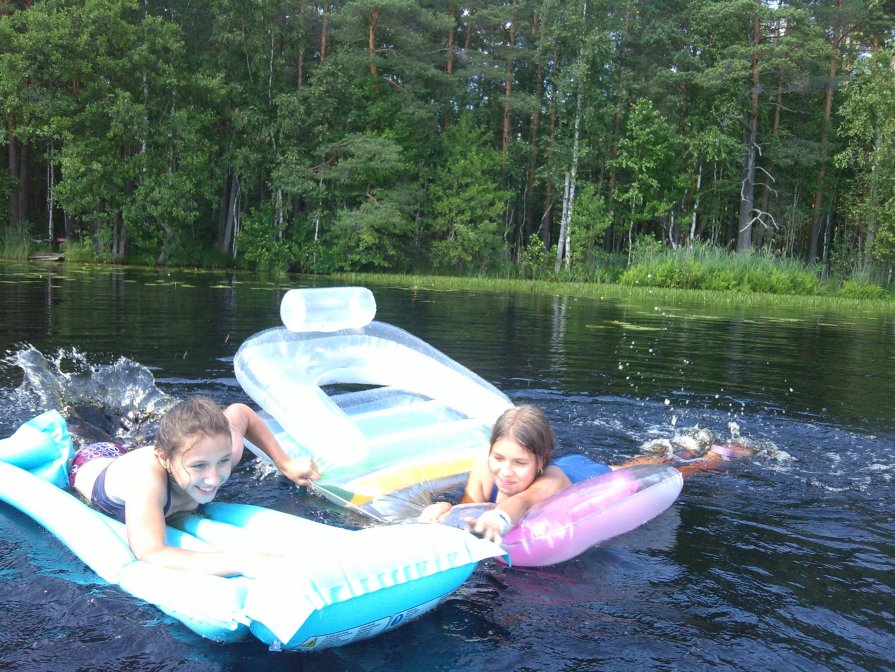 купались,отдыхали,загорали) - Маргарита Гроцкая