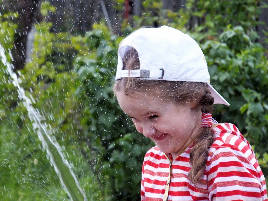 Брызги счастья - Надежда Михалева