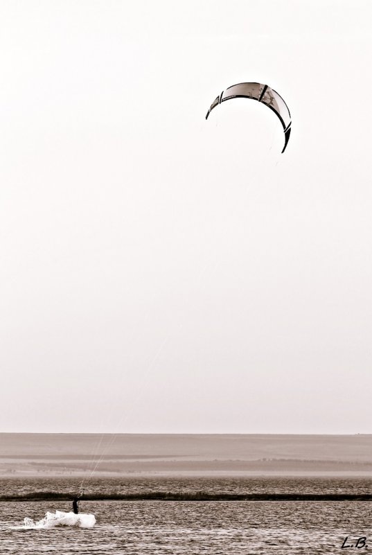 кайтсерфер - Любовь Боевец