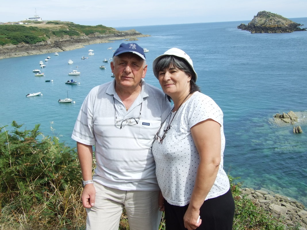 И океан за спиной - Arcadie Gherman