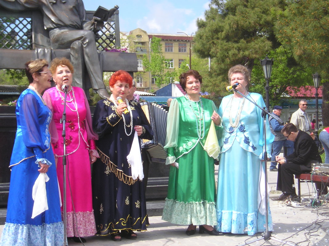 Народный ансамбль "Черноморочка" - Alicelice Народный ансамбль "Черноморочка" - Alicelice