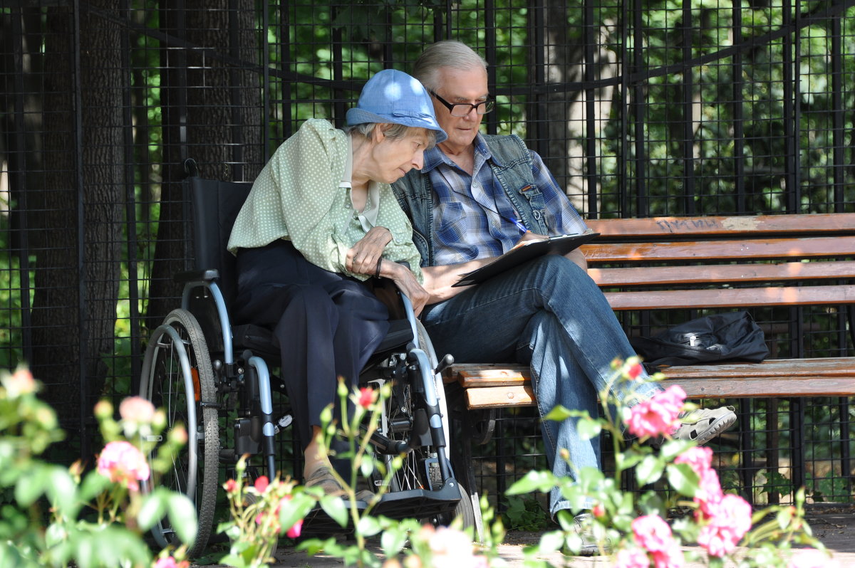Жизнь продолжается - Александр Горелов