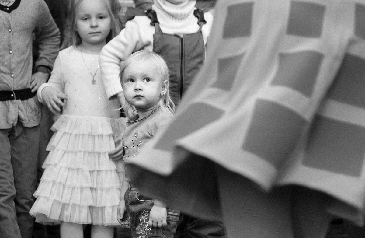 Кто кого... - Антон Девольт