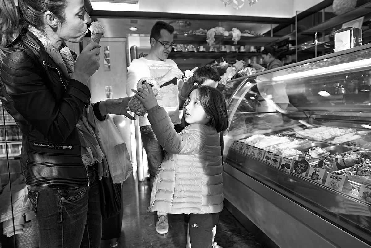 Меняю куклу на мороженое - Valeriy(Валерий) Сергиенко Меняю куклу на мороженое - Valeriy(Валерий) Сергиенко