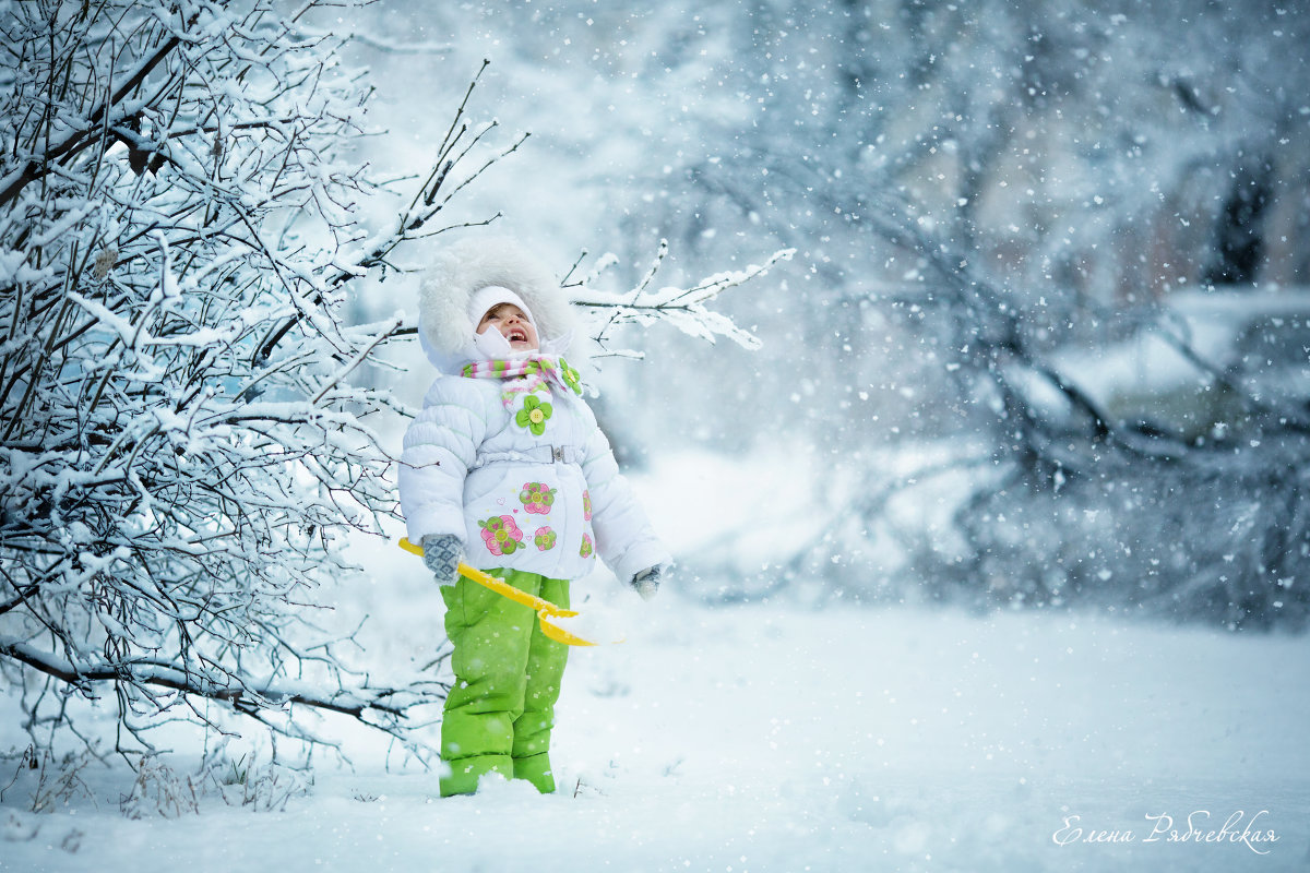 Первый снег - Елена Рябчевская