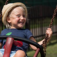 Качели. :: Владимир Безбородов