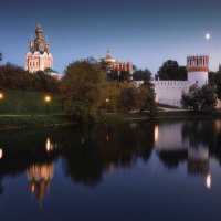 Вид на Новодевичий монастырь :: Валерий Вождаев