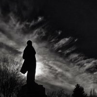 Тень из прошлого.... :: владимир Тень из прошлого.... :: владимир