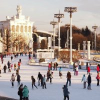 На катке 2 января :: Александр Орлов