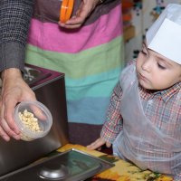 первые шаги в кулинарии :: Анна Терпелец