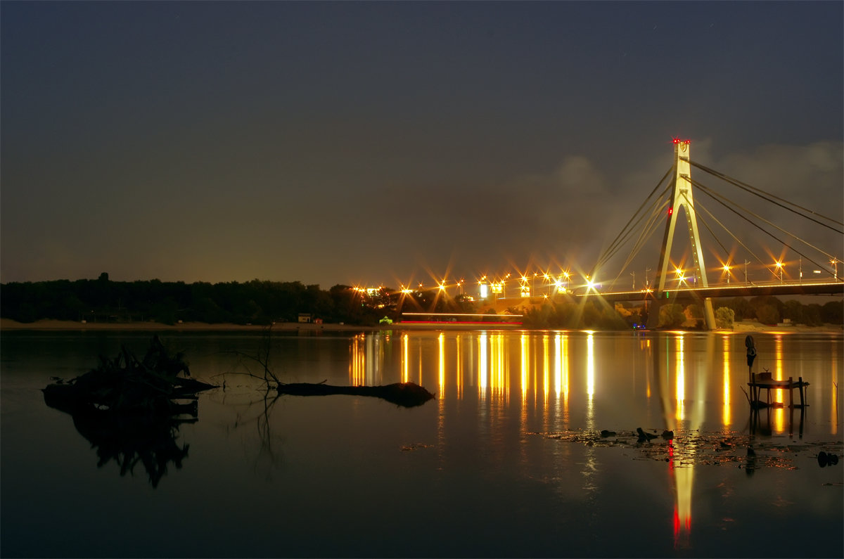 Ночь на Днепре... - Андрей Артемьев Ночь на Днепре... - Андрей Артемьев