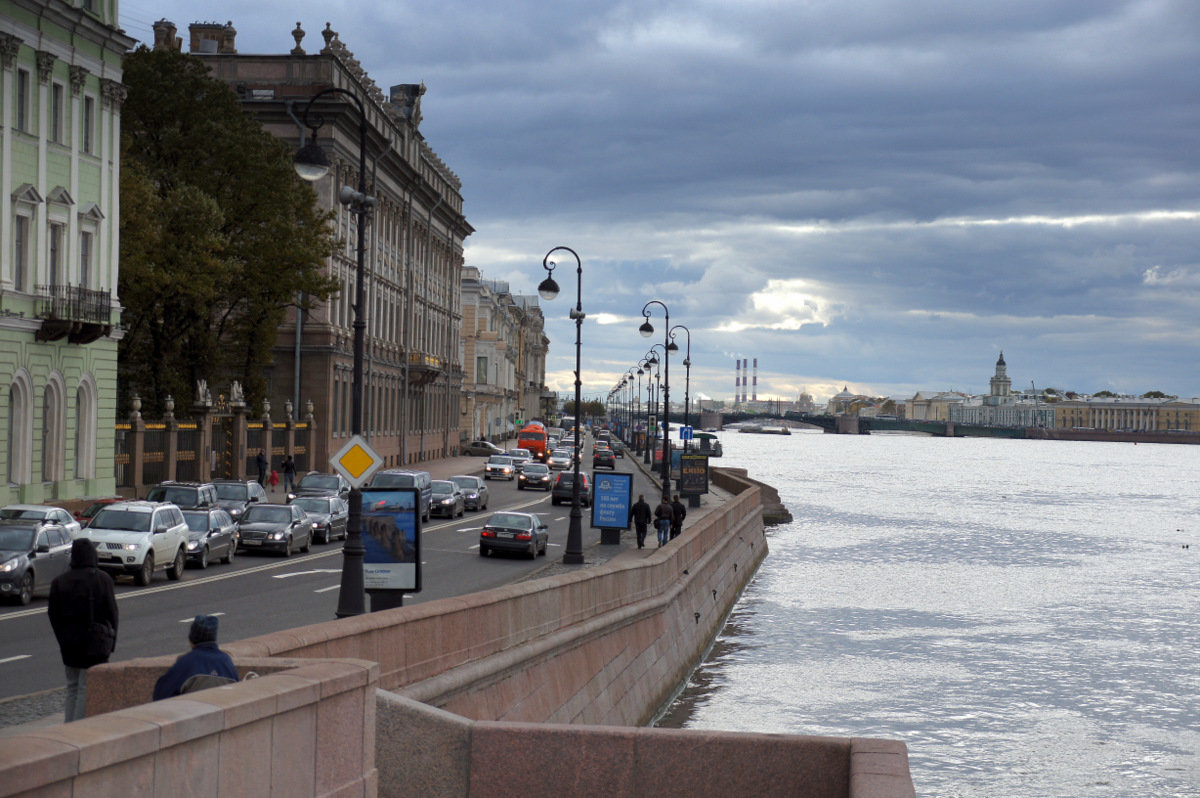 У Троицкого моста - ПетровичЪ,Владимир Гультяев