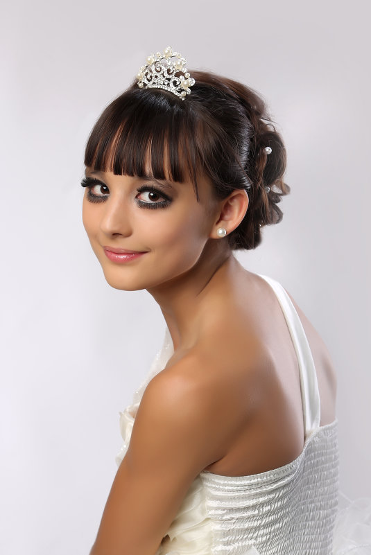 Фантазийный образ "Принцесса и лягушка" - Аграфина Цыбульская Фантазийный образ "Принцесса и лягушка" - Аграфина Цыбульская