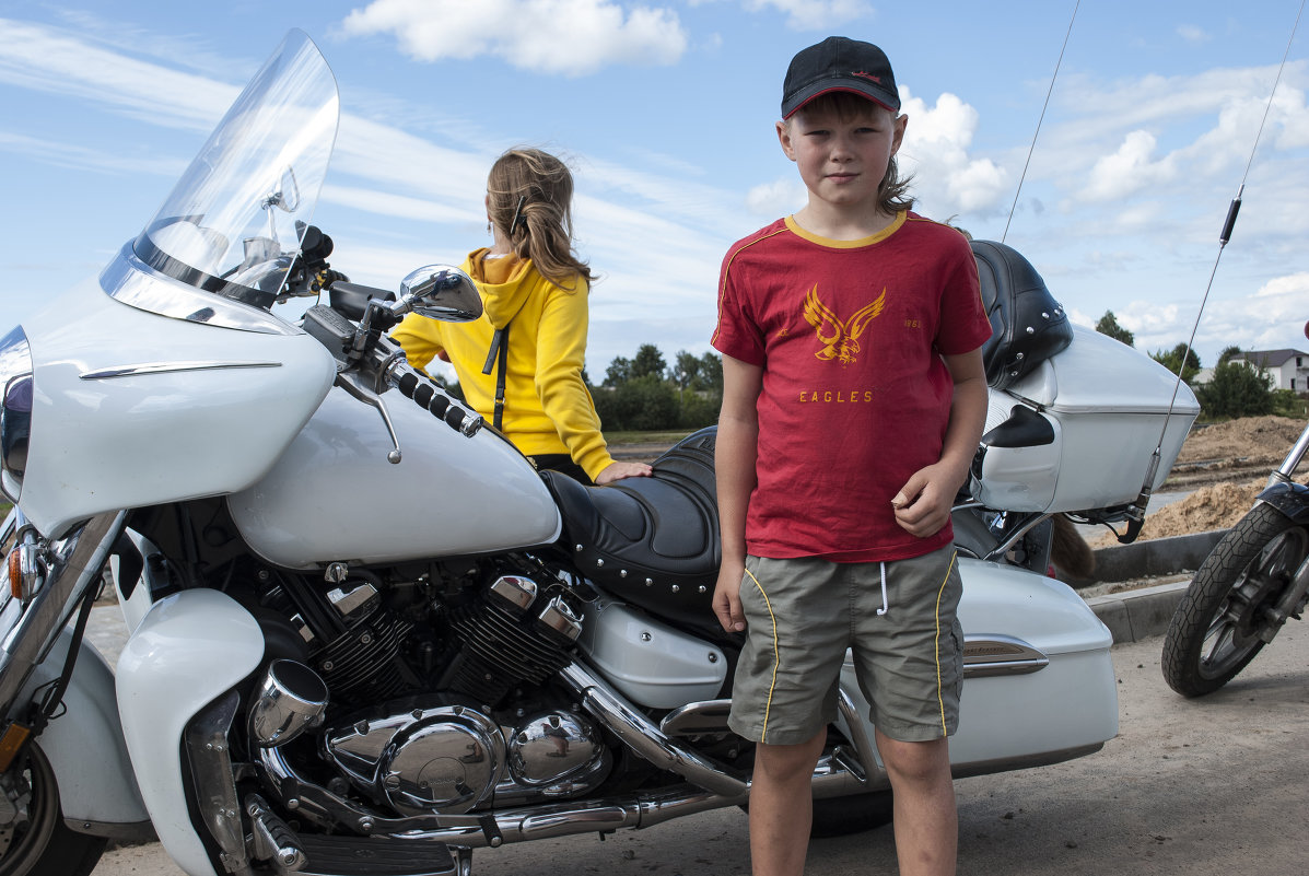 АЛЫЕ ПАРУСА - pervic першин