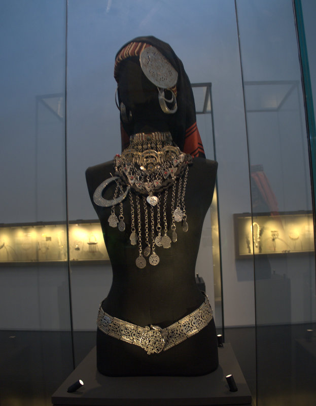 Украшения еврейской невесты в древнем Йемене.Музей Израиля. Иерусалим. - Алла Шапошникова Украшения еврейской невесты в древнем Йемене.Музей Израиля. Иерусалим. - Алла Шапошникова