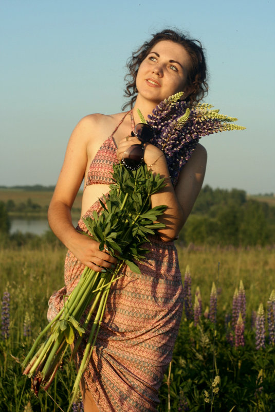 Лучи солнца на губах, запомнят день, напомнят в снах... - Vitaminka 