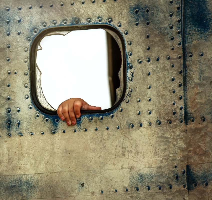 Звучат позывные в эфире - Альберт Ханбиков Звучат позывные в эфире - Альберт Ханбиков