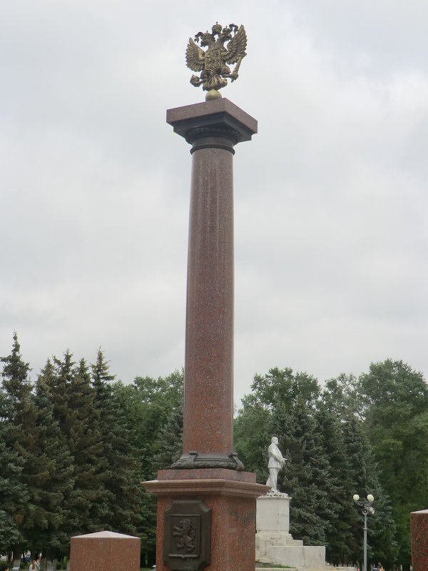 Ржев. Ленин и двуглавый орёл МИРНО живут на Советской... - Владимир Павлов