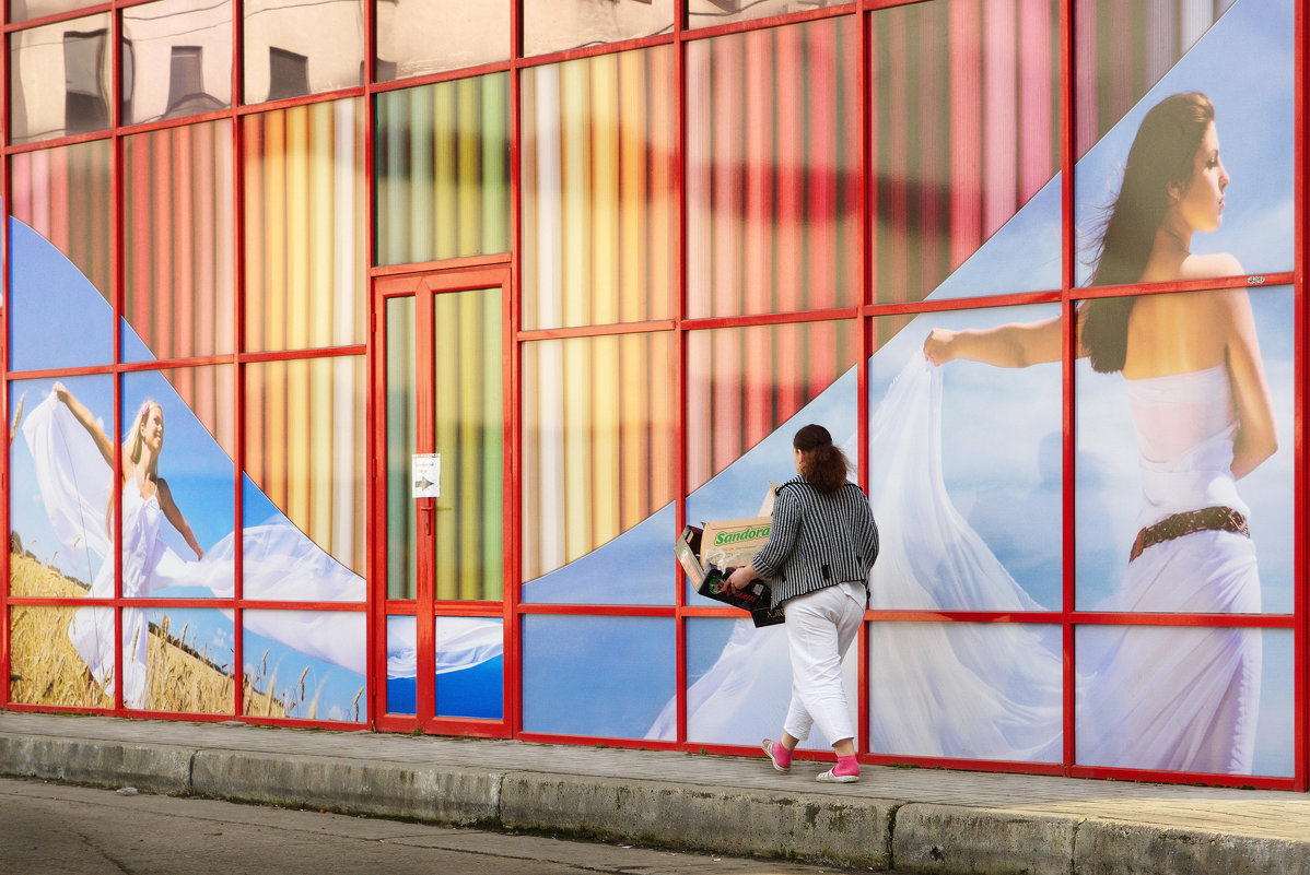 а что за дверью? - Антон Фатыхов 