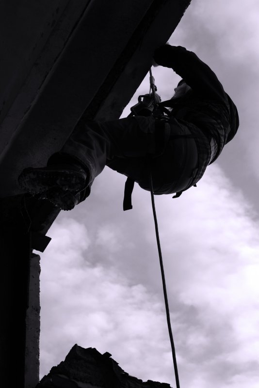 На стене. - Радмир Арсеньев На стене. - Радмир Арсеньев