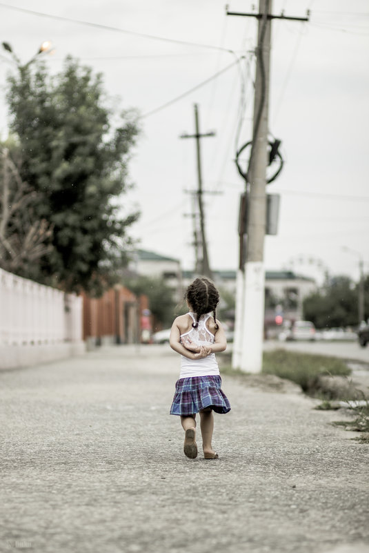 Обиделась - Сахаб Шамилов Обиделась - Сахаб Шамилов