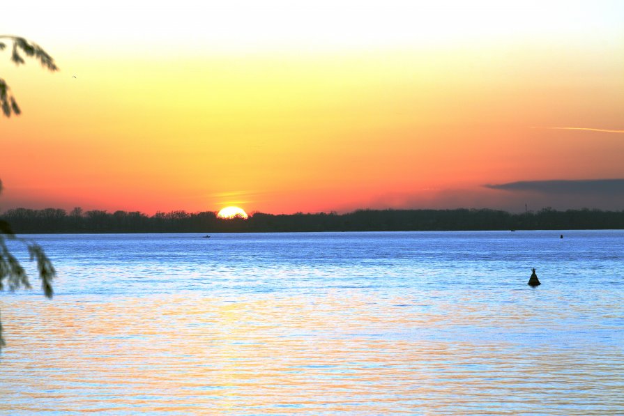 Яркий закат - Владимир Немцев