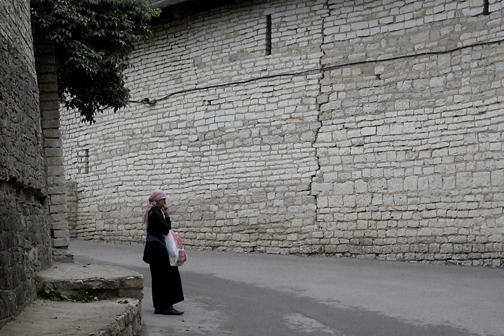 У трещины. - Александр Строков У трещины. - Александр Строков