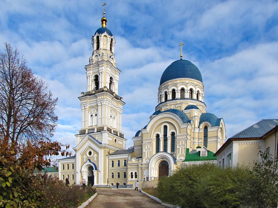 Успенская Пресвятой Богородицы Калужская Свято-Тихонова пустынь (XV век). - Ирина Нафаня