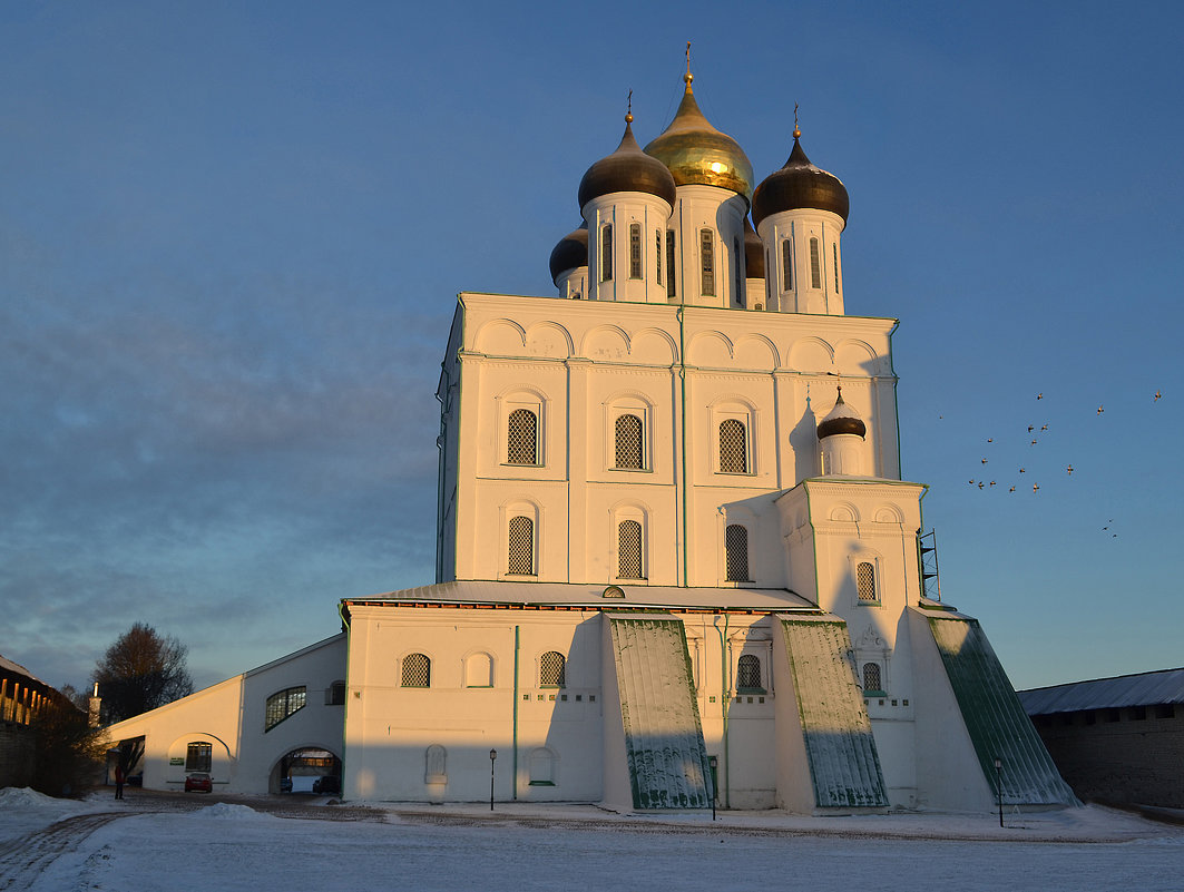 В солнечных лучах - Наталья Левина