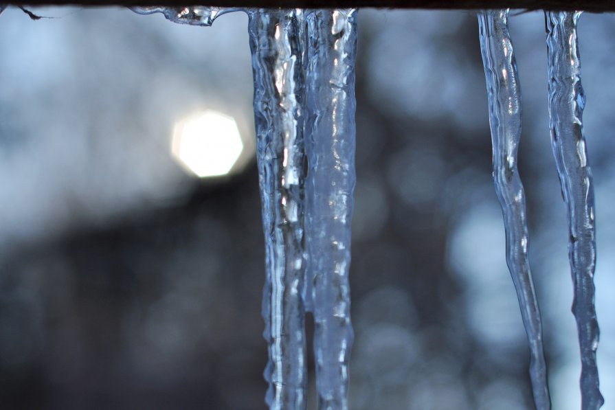 Замерзшая вода и холодное солнце - Vladimir Beloglazov Замерзшая вода и холодное солнце - Vladimir Beloglazov