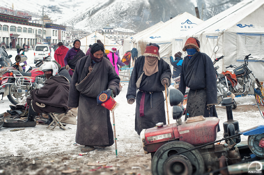 На рынке - Иван Евгеньев