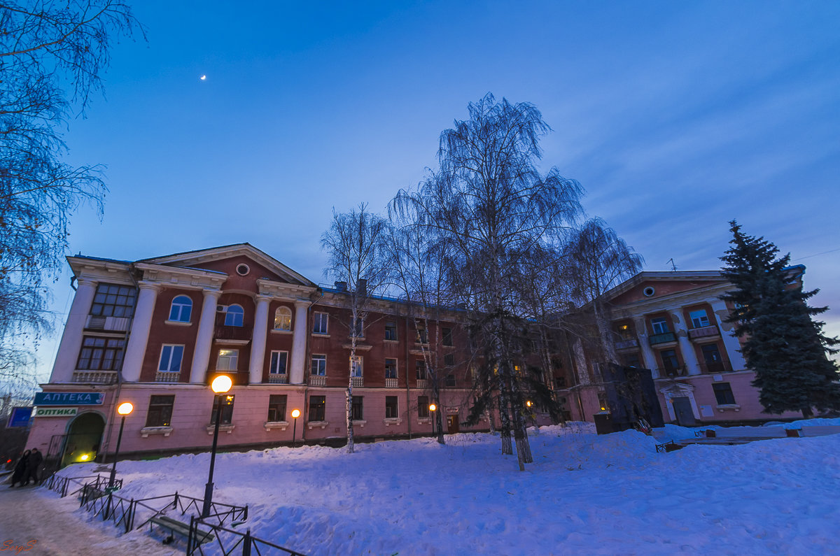 Ночь.Улица.Фонари.Аптека)) идут два человека... - Сергей Сердечный Ночь.Улица.Фонари.Аптека)) идут два человека... - Сергей Сердечный