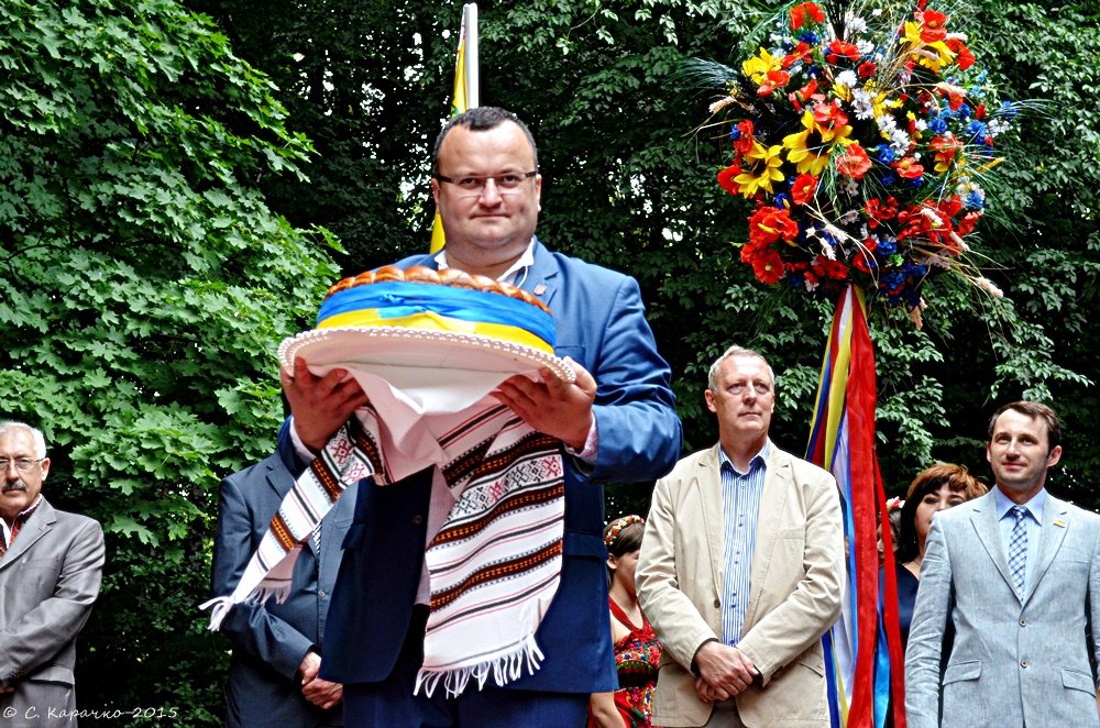 Олексій Каспрук, міський голова. м Чернівці - Степан Карачко