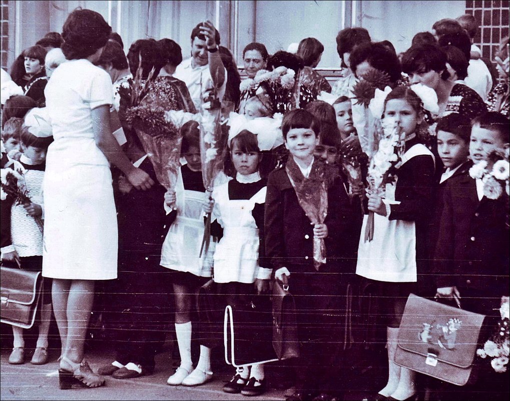 Первый раз в первый класс. 1981 год - Нина Корешкова Первый раз в первый класс. 1981 год - Нина Корешкова